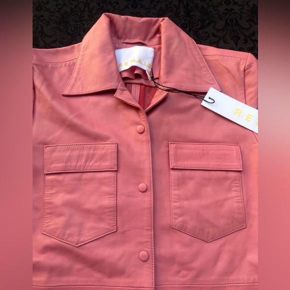 $310 REMAIN Birger Christensen
Sienna shirt NWT
100% sheep leather size 6 - Picture 6 of 12